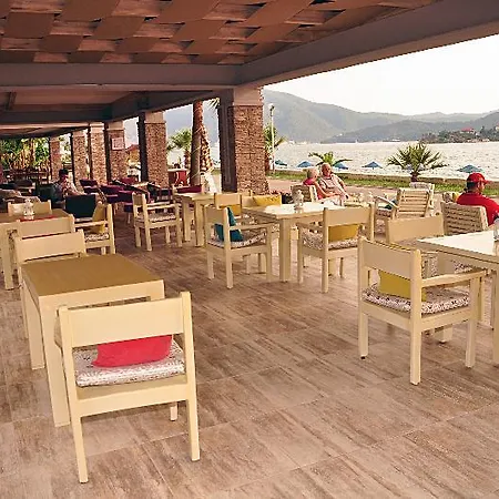 Mutlu Otel