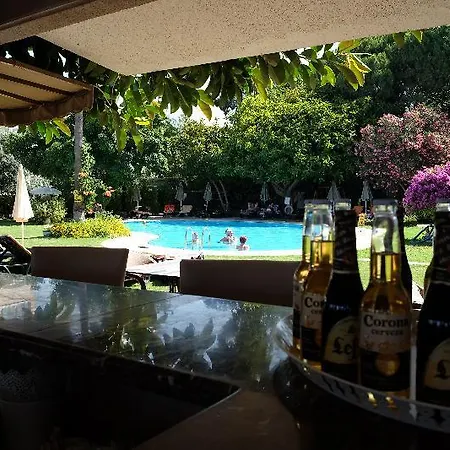 Mutlu Otel 3*