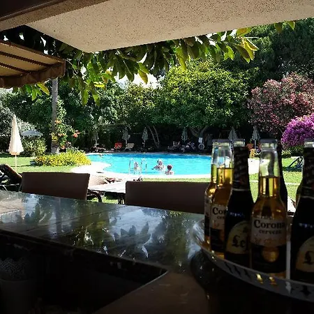 Mutlu Hotel 3*